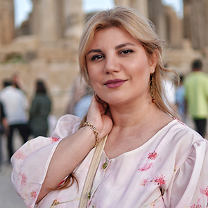 درباره ما _ زرنوش محمدی